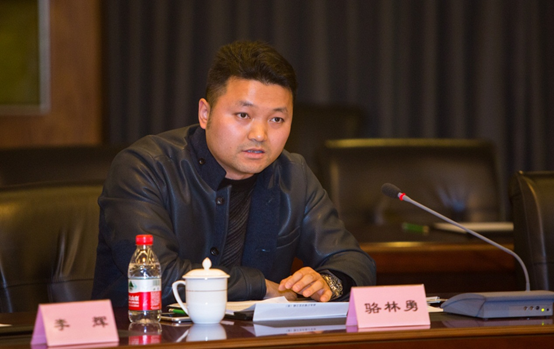 1482743923921611451E.png blob.png