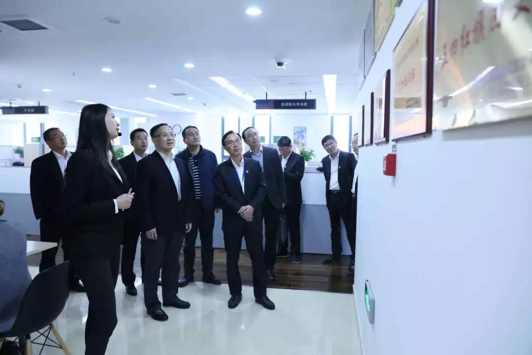 1541402314124964pD04.jpg 2.jpg