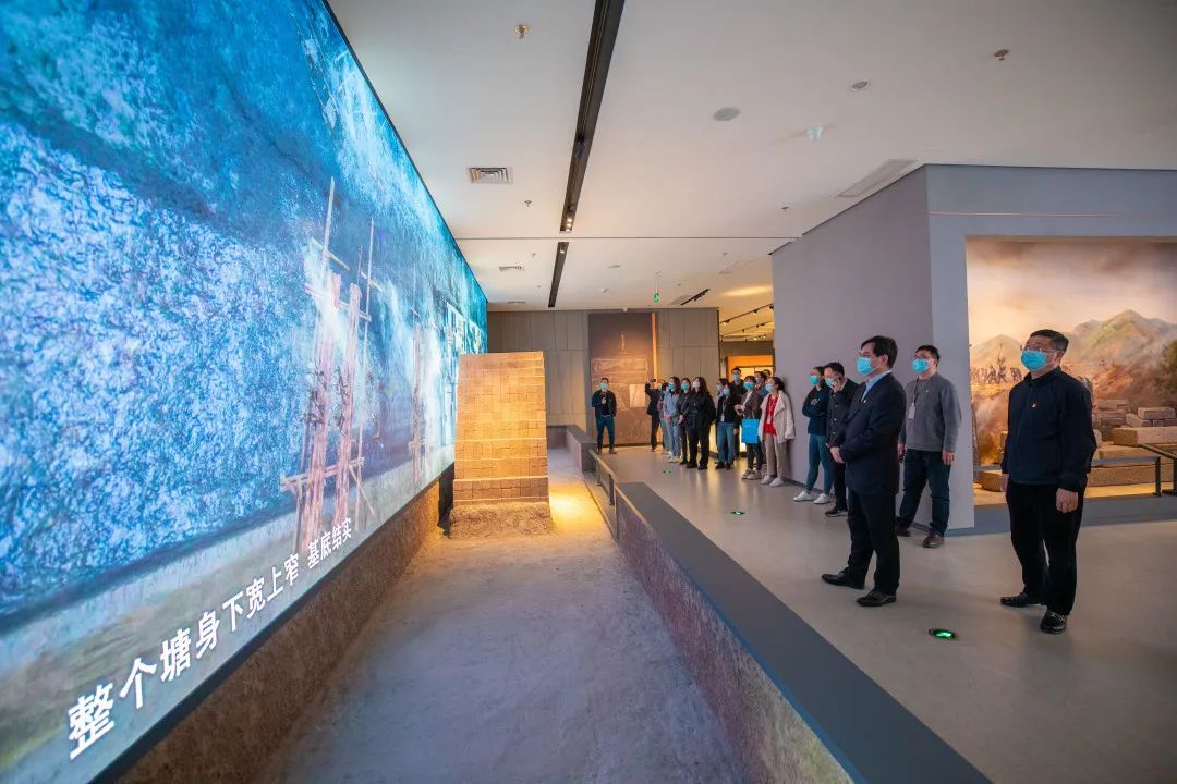 1649641664548052E95F.jpg 7.jpg